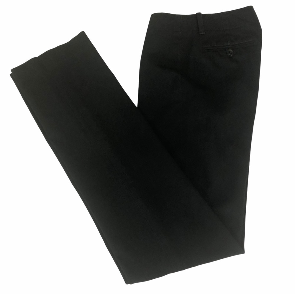 Gap women’s black pants True Straight Stretch 00R
